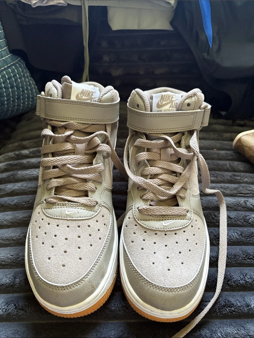 Nike YOUTH size Top Sneakers in Light Tan and Gum Sole